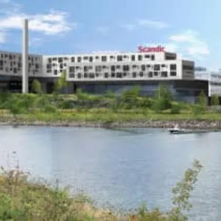 斯堪福尼布酒店 4*