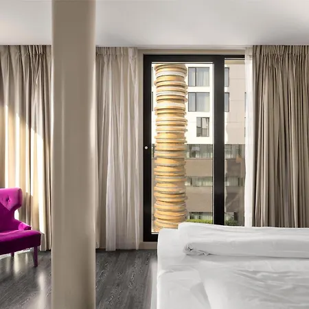 斯堪福尼布酒店