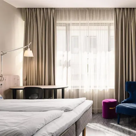 سكانديك فورنيبو 4*