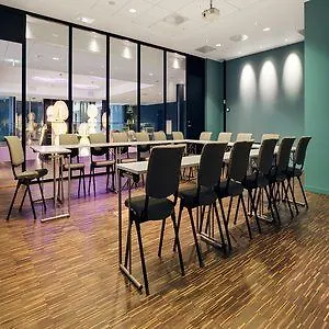 斯堪福尼布酒店