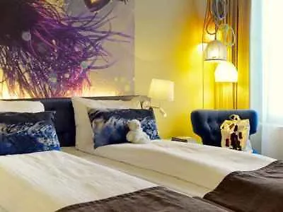 سكانديك فورنيبو فندق 4*
